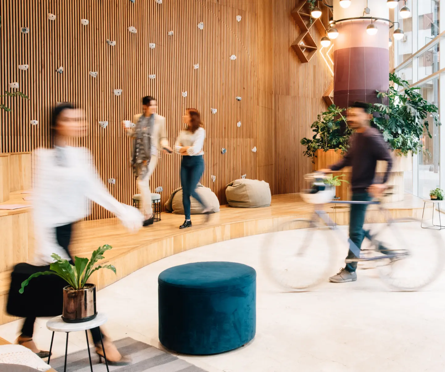Cross organizational interactions with Collective Insights.